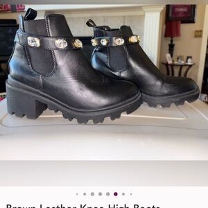 NWOT Black Ankle pull on Boots with Crystal Embellishments never worn 7.5